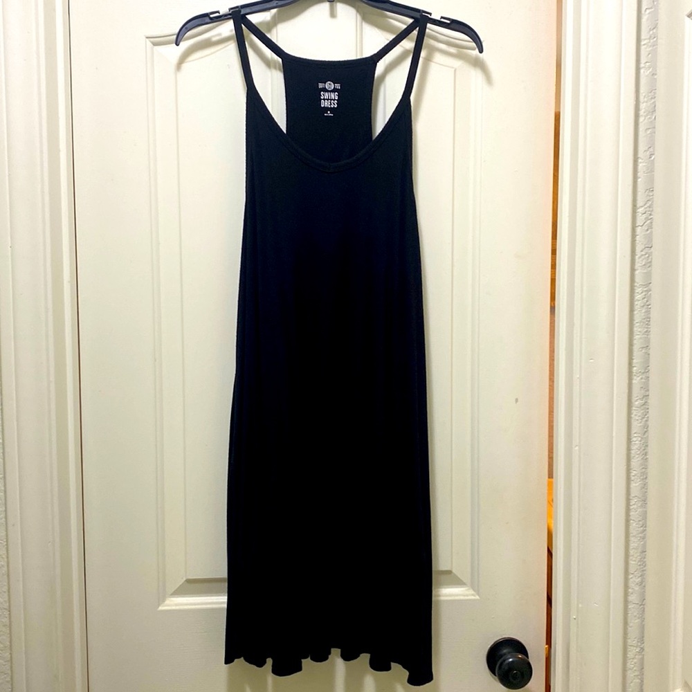 BLACK SWING DRESS